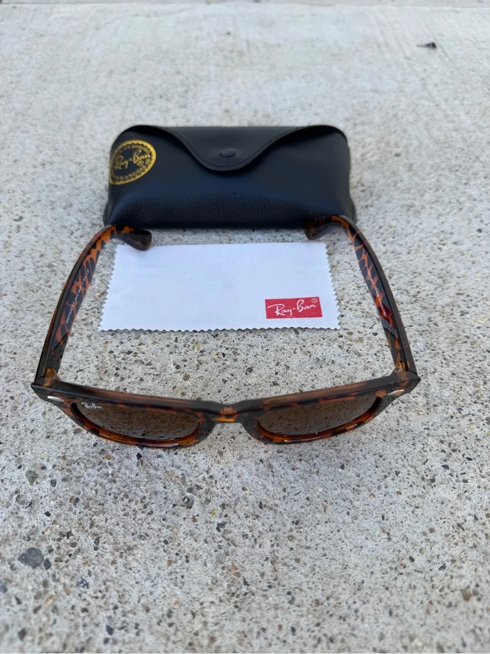 RayBan Wayfarer Sunglasses RB2140 Tortoise Frame G-15 Lens